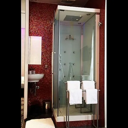 Glamour Париж