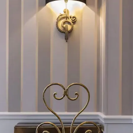 Glamour Hotel Paris