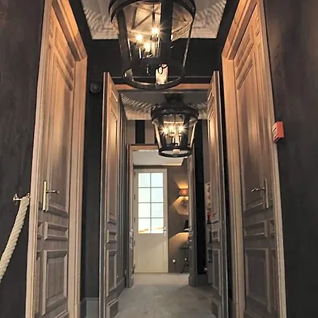 Glamour Hotel 3*