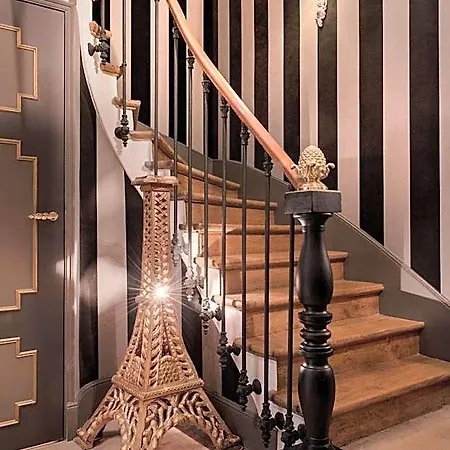 Glamour Hotel