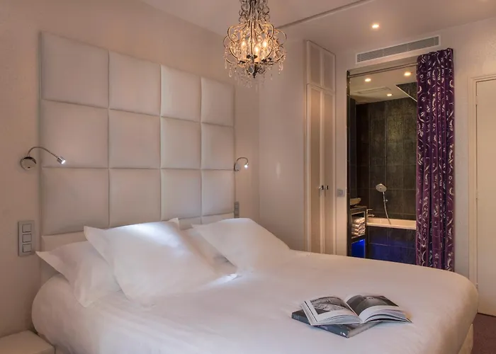 Hotel Glamour 3*