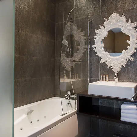 Glamour Hotel